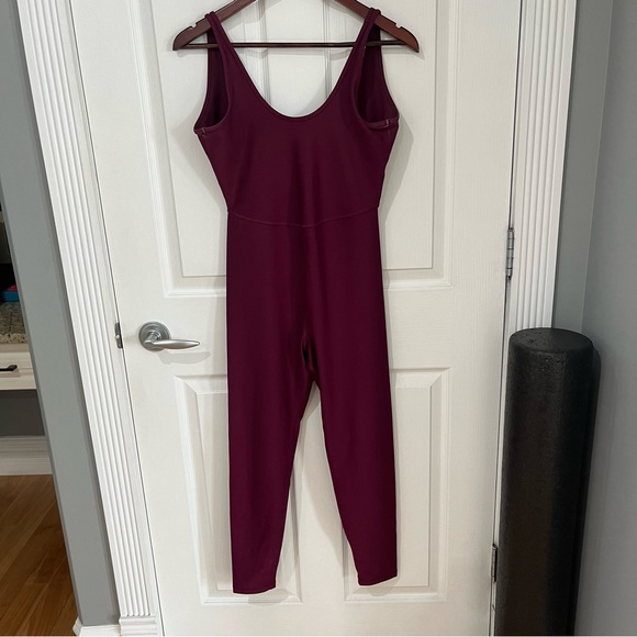Women’s burgandy 1 piece spandex suit size medium - Picture 3 of 6